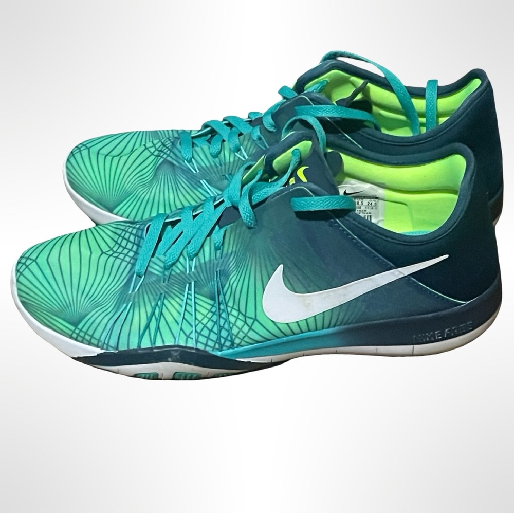 Nike Womens‎ 7.5 Free TR 6 Flyknit 833424-300 Green Running Shoes Sneakers